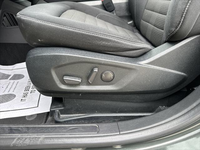 used 2022 Ford Edge car, priced at $25,990