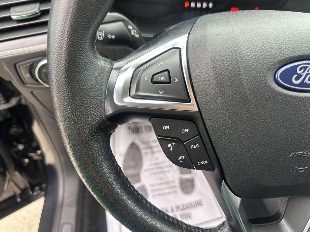 used 2024 Ford Edge car, priced at $29,990