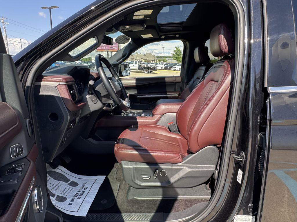 used 2023 Ford Expedition car, priced at $46,990