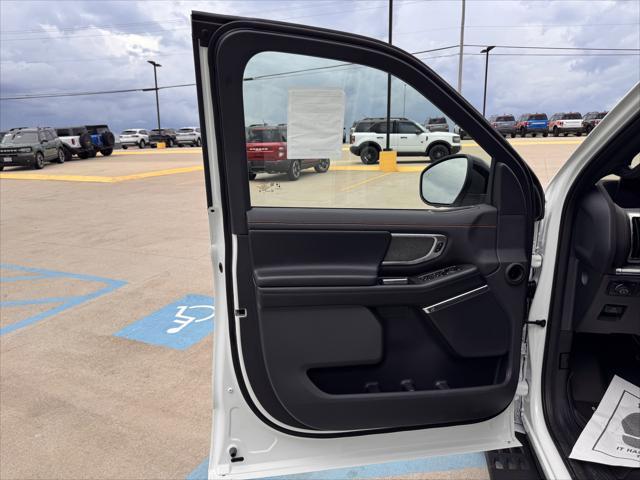 new 2025 Ford Expedition car, priced at $86,395