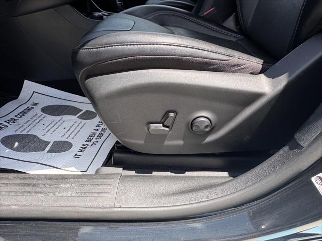 used 2023 Jeep Cherokee car, priced at $27,990
