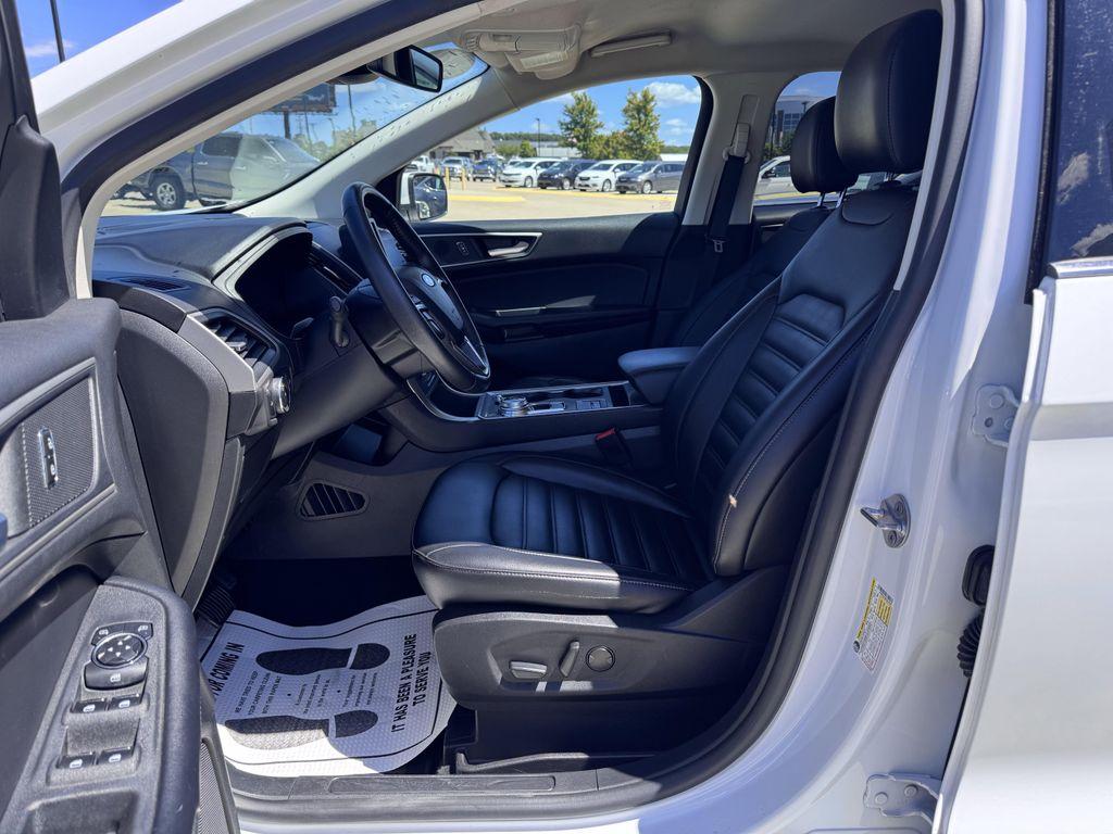 used 2023 Ford Edge car, priced at $24,990