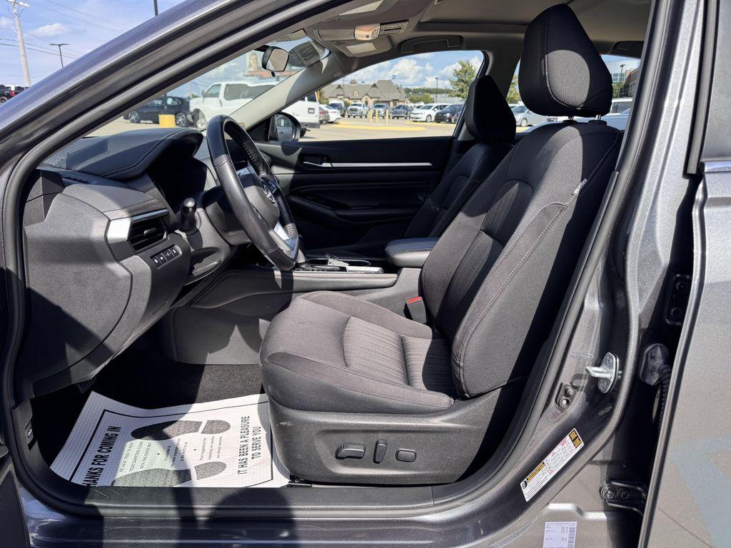 used 2023 Nissan Altima car, priced at $21,999