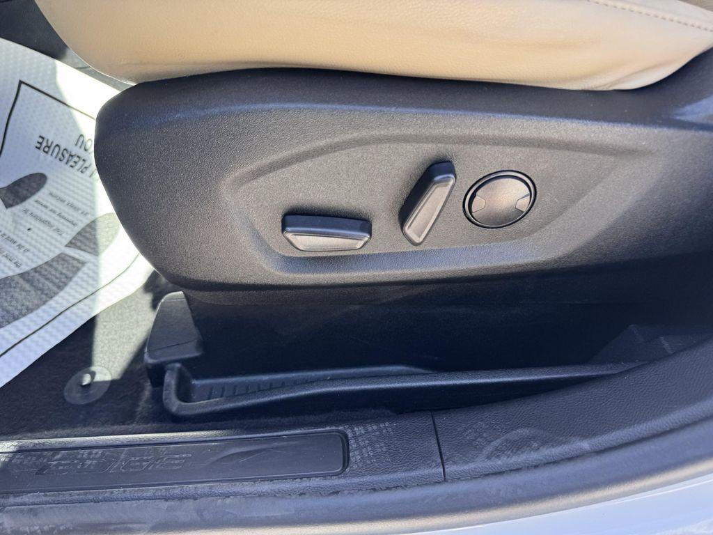 used 2022 Ford Edge car, priced at $23,990