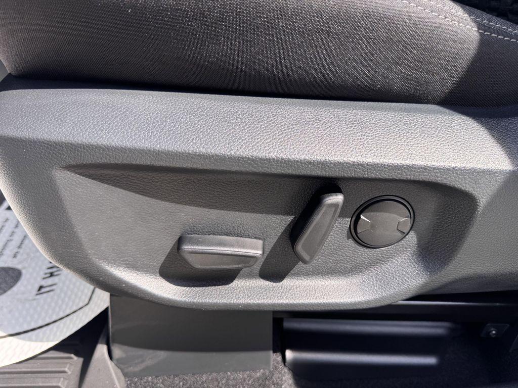 new 2025 Ford Ranger car, priced at $40,200