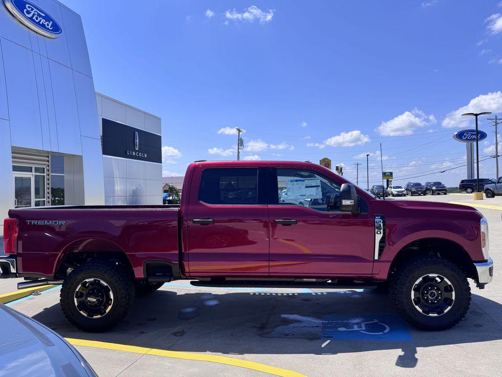 new 2025 Ford F-350 car, priced at $62,548
