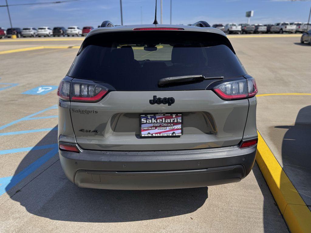 used 2023 Jeep Cherokee car, priced at $27,990