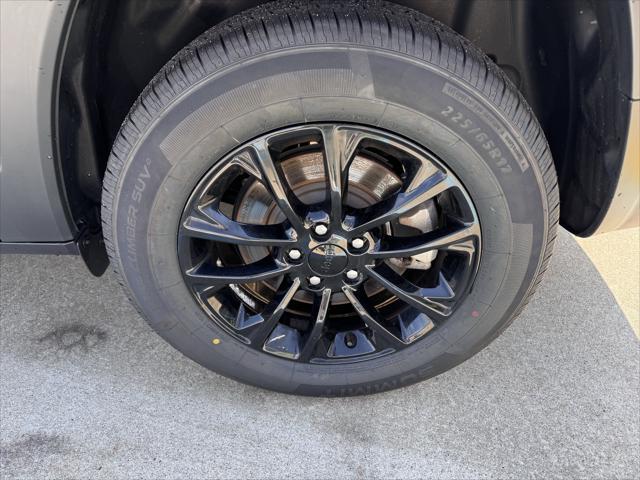 used 2023 Jeep Cherokee car, priced at $27,990