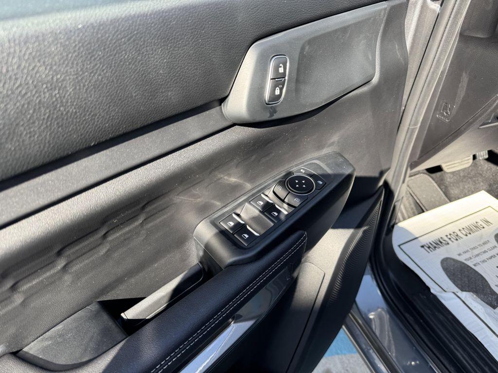 new 2025 Ford Ranger car, priced at $40,500