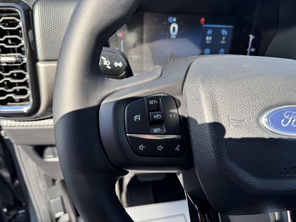 new 2025 Ford Ranger car, priced at $40,500