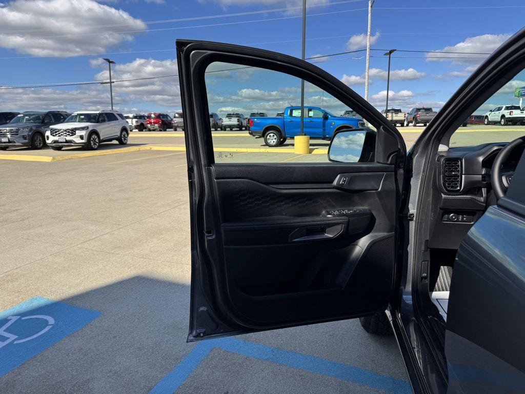 new 2025 Ford Ranger car, priced at $40,500
