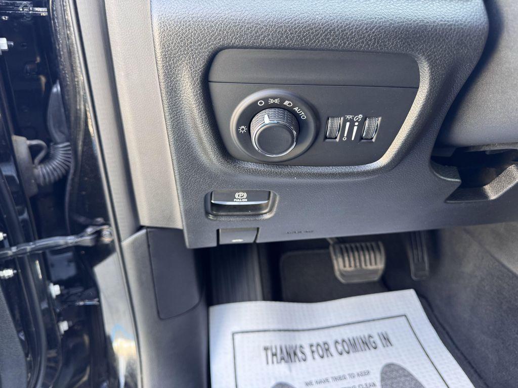 used 2023 Jeep Grand Cherokee car, priced at $32,990