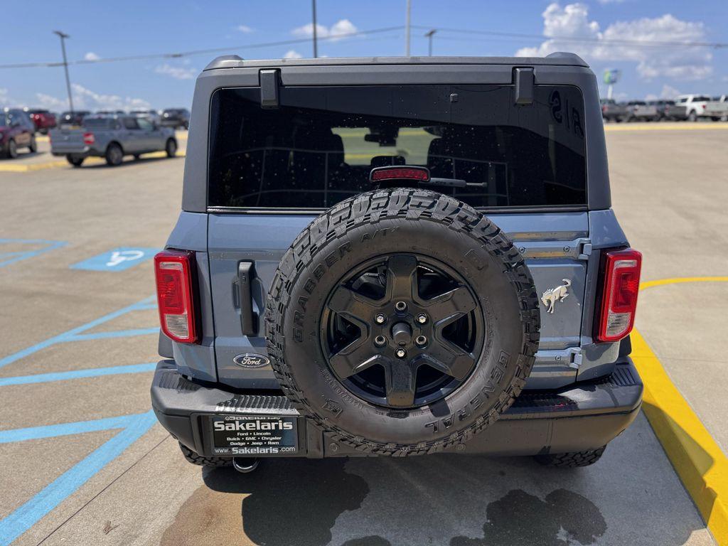 new 2024 Ford Bronco car, priced at $52,043