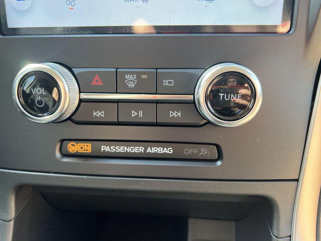 new 2024 Ford Edge car, priced at $34,999