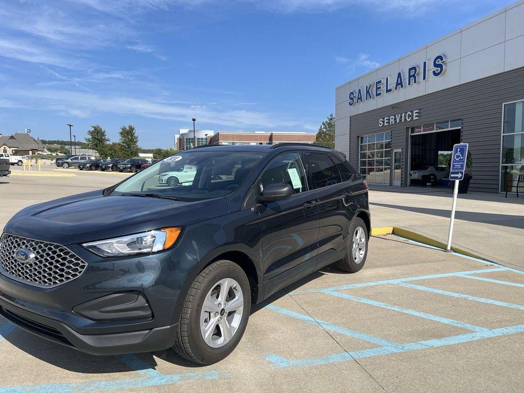 new 2024 Ford Edge car, priced at $34,999