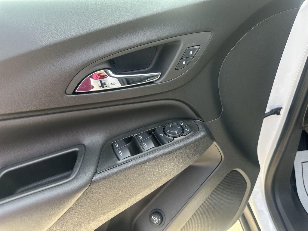 used 2024 Chevrolet Equinox car, priced at $28,740