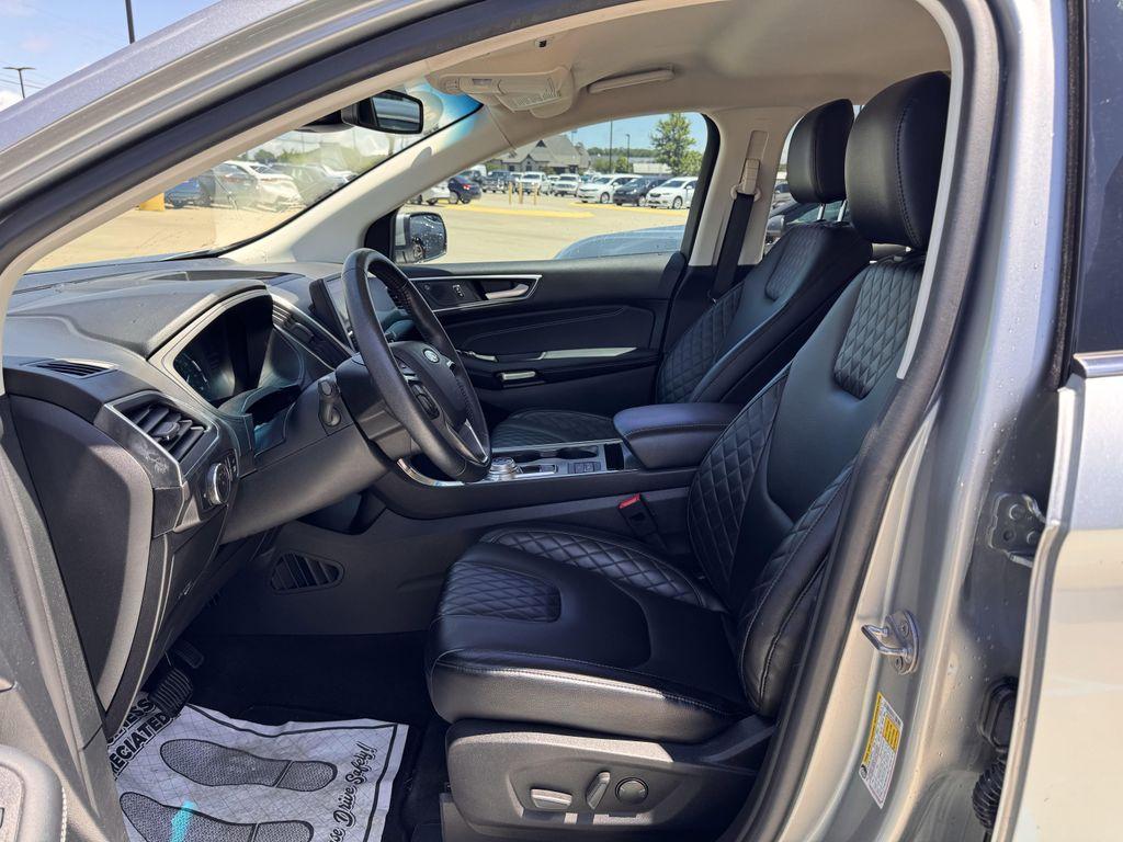 used 2024 Ford Edge car, priced at $33,990