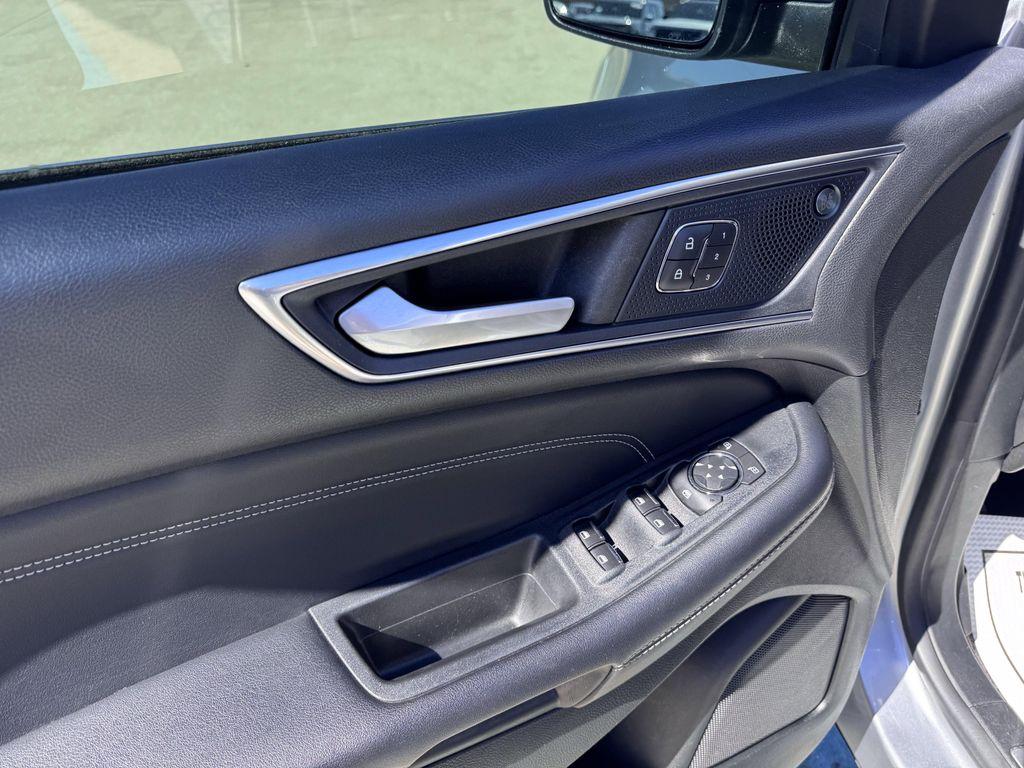used 2022 Ford Edge car, priced at $24,990