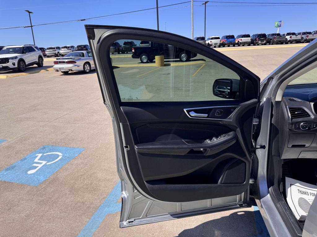 used 2022 Ford Edge car, priced at $24,990