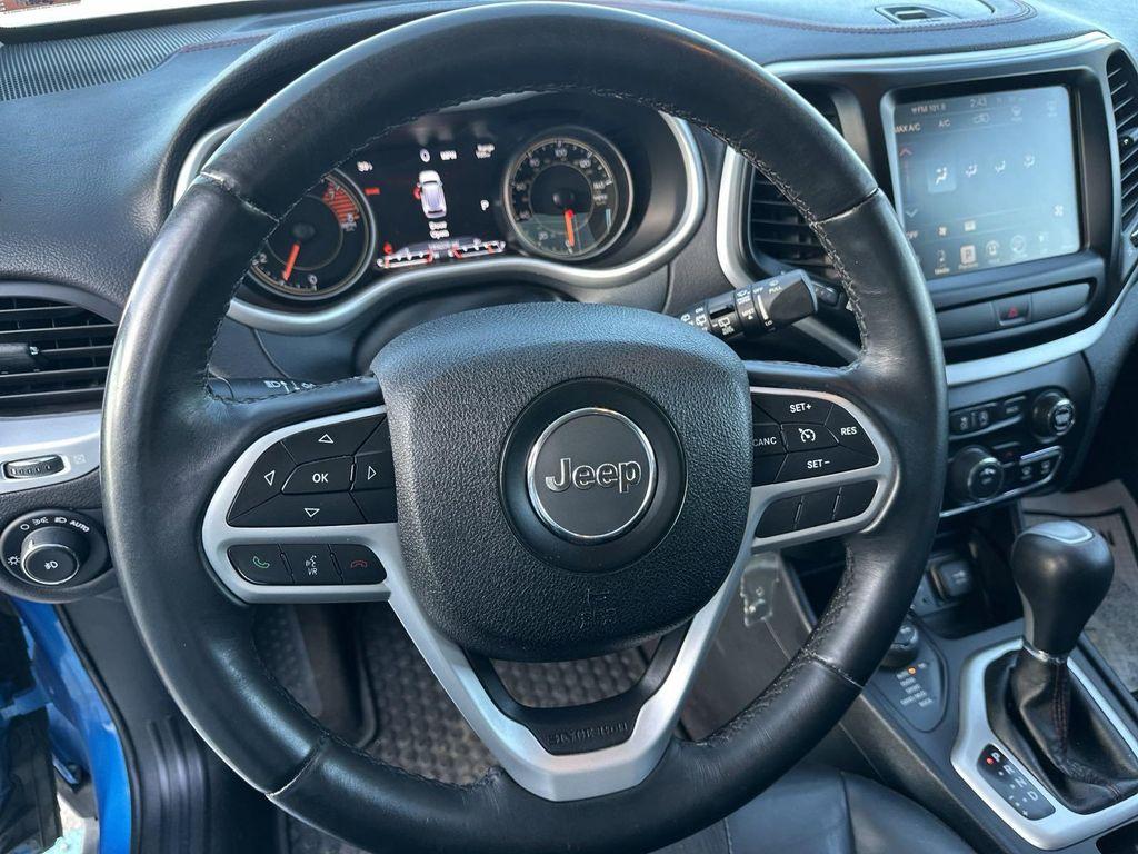 used 2017 Jeep Cherokee car, priced at $12,990