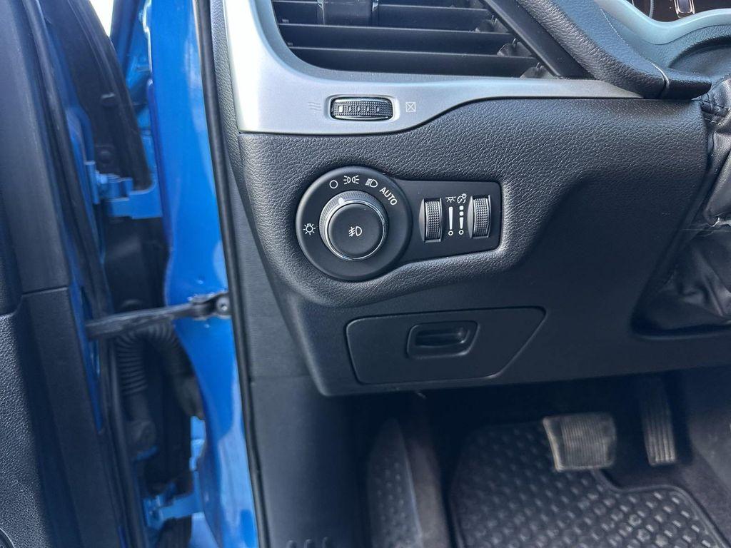 used 2017 Jeep Cherokee car, priced at $12,990