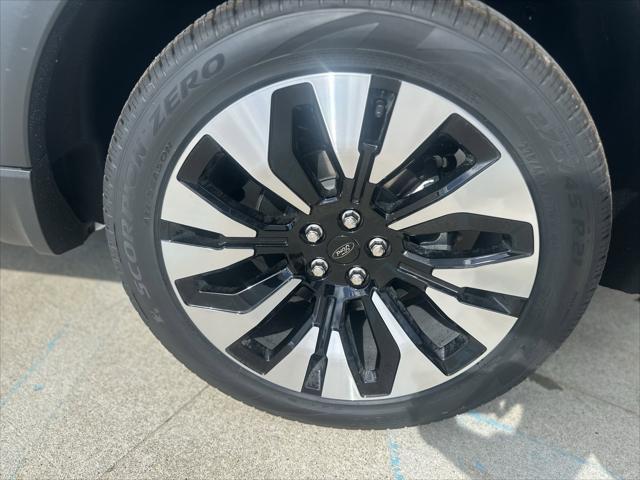 new 2025 Ford Explorer car