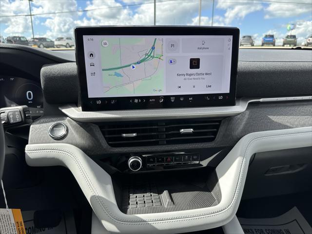 new 2025 Ford Explorer car
