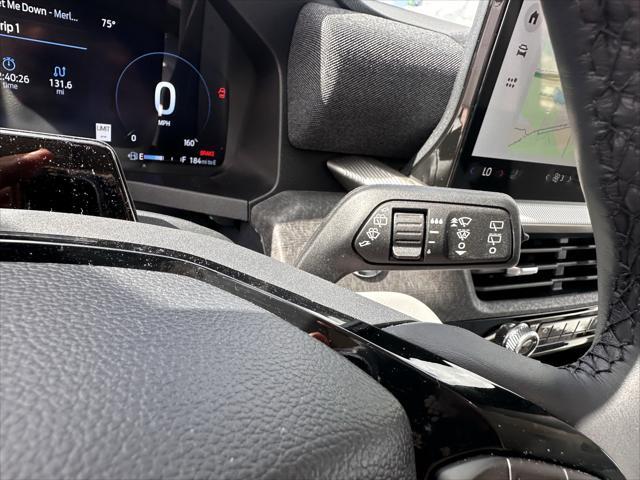 new 2025 Ford Explorer car