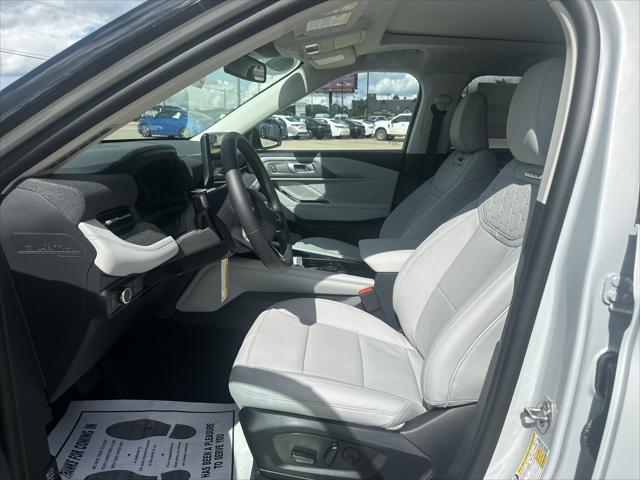 new 2025 Ford Explorer car