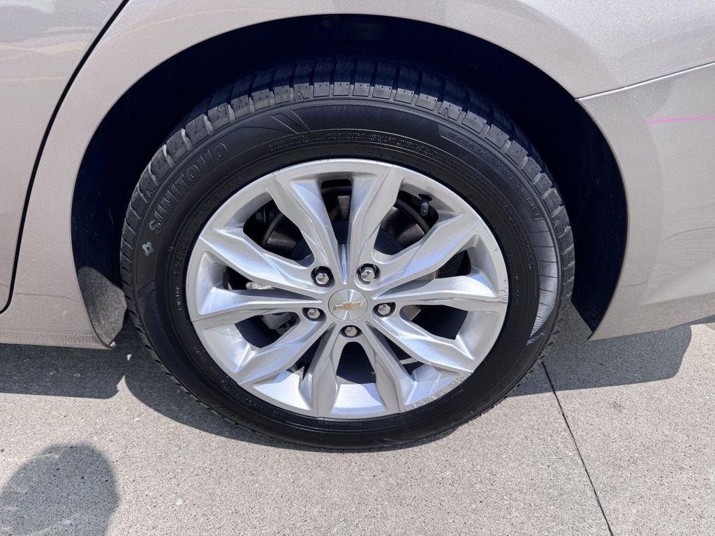 used 2024 Chevrolet Malibu car, priced at $20,990