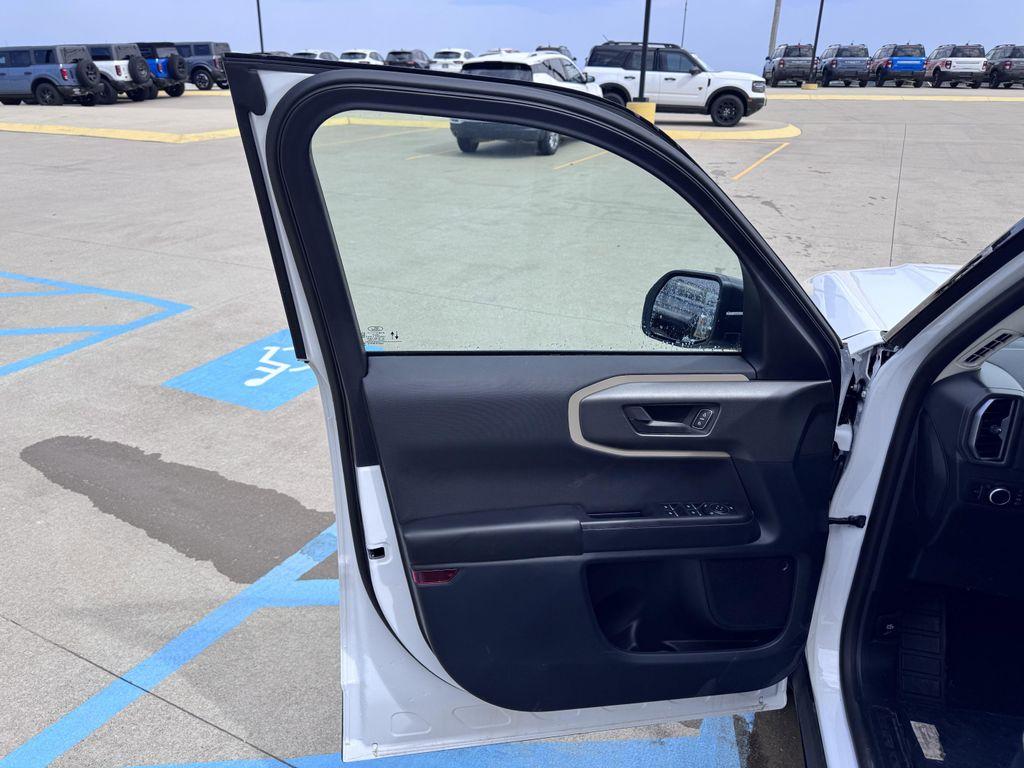 new 2025 Ford Bronco Sport car, priced at $32,300