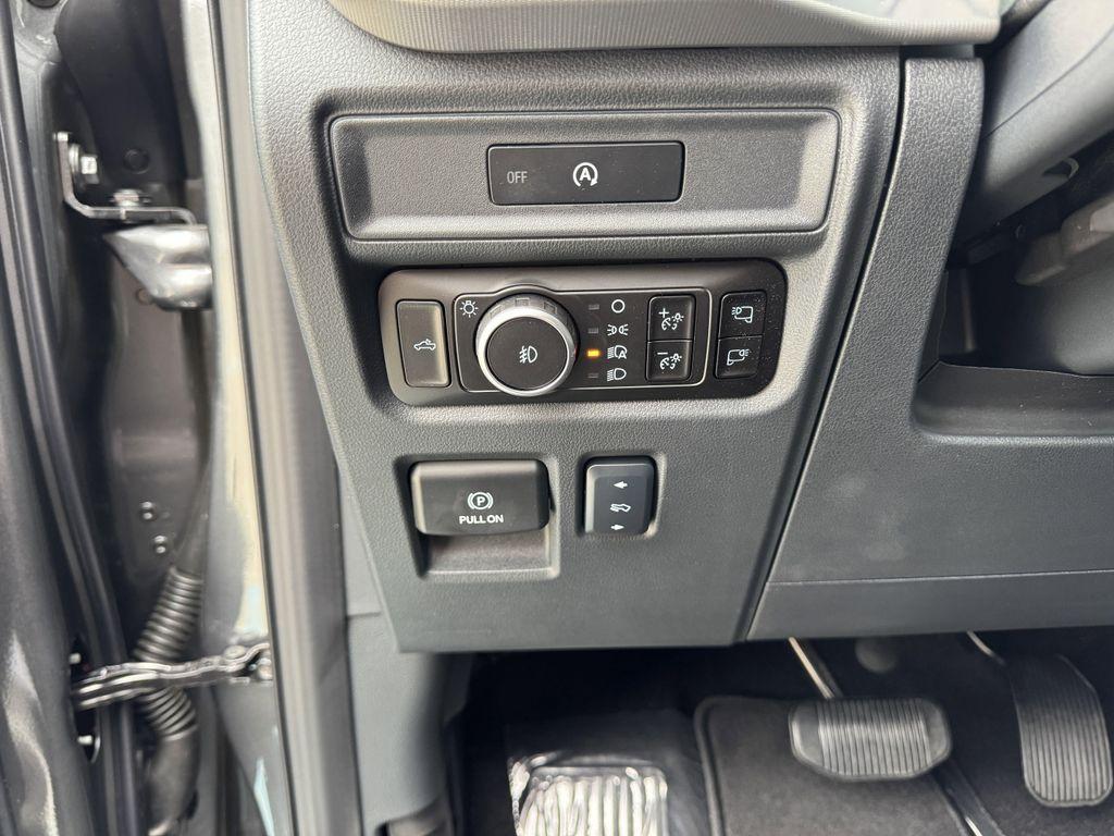 new 2025 Ford F-150 car