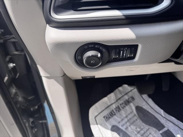 used 2022 Chrysler Pacifica car, priced at $22,990