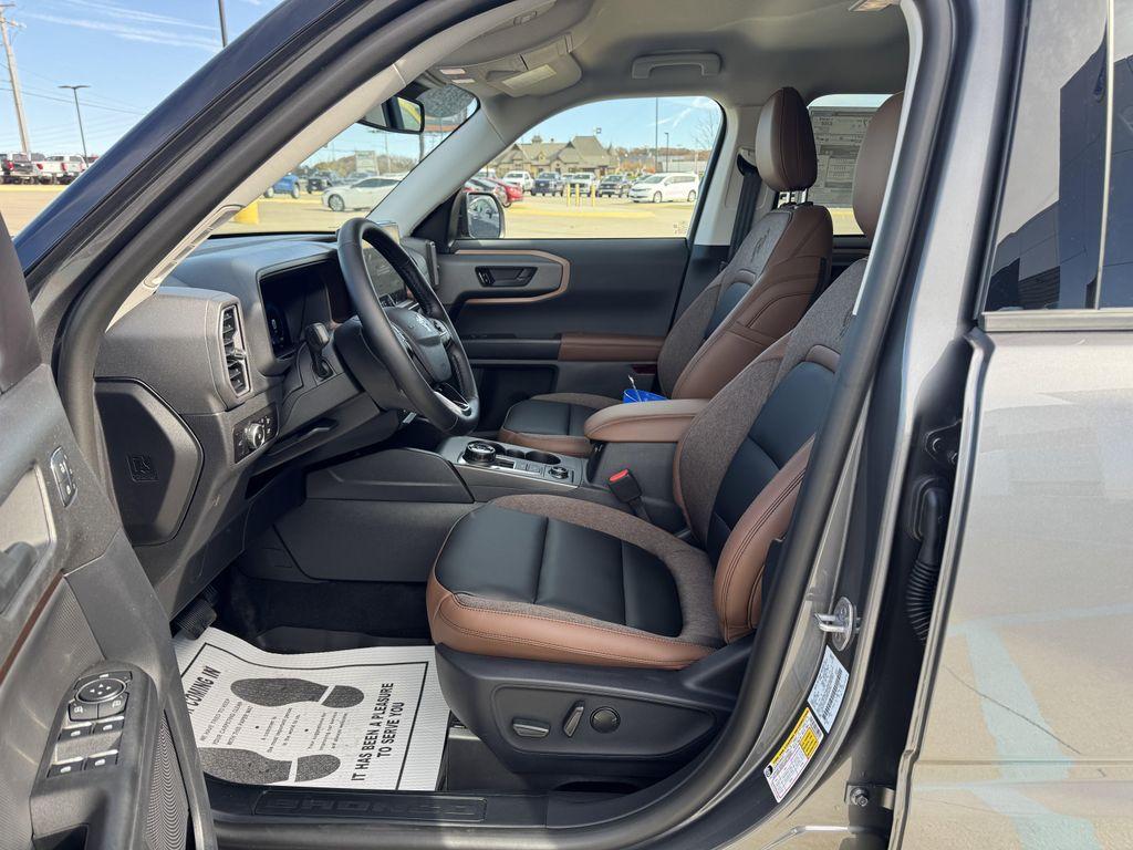 new 2025 Ford Bronco Sport car, priced at $38,975