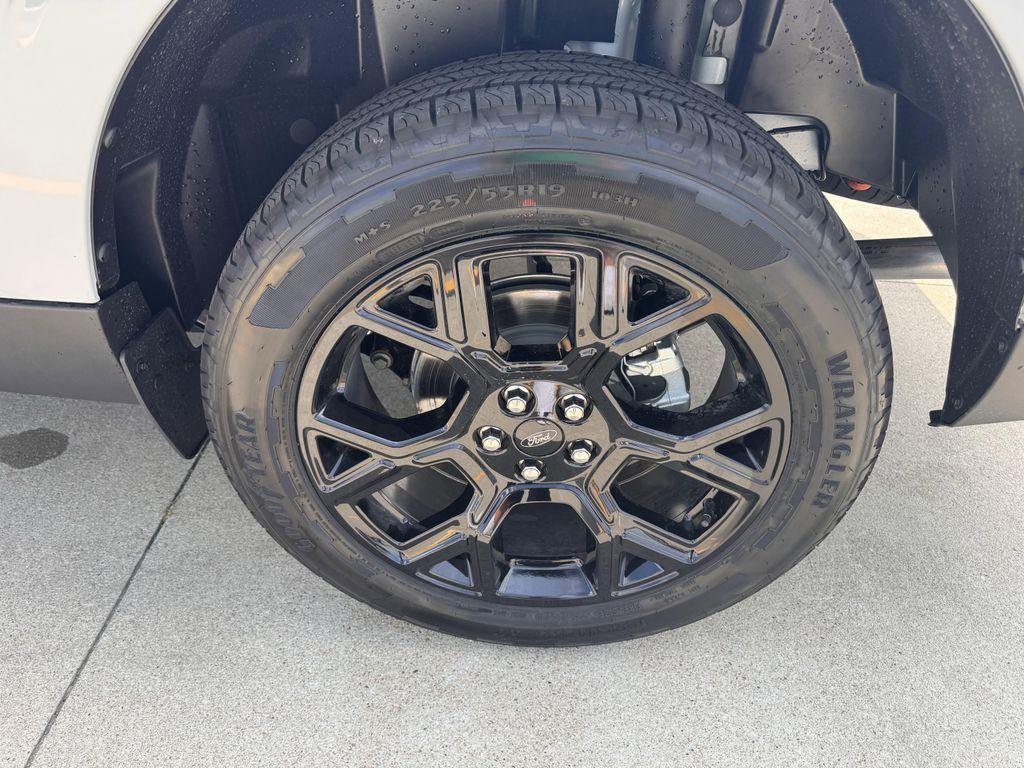 new 2025 Ford Maverick car, priced at $37,675
