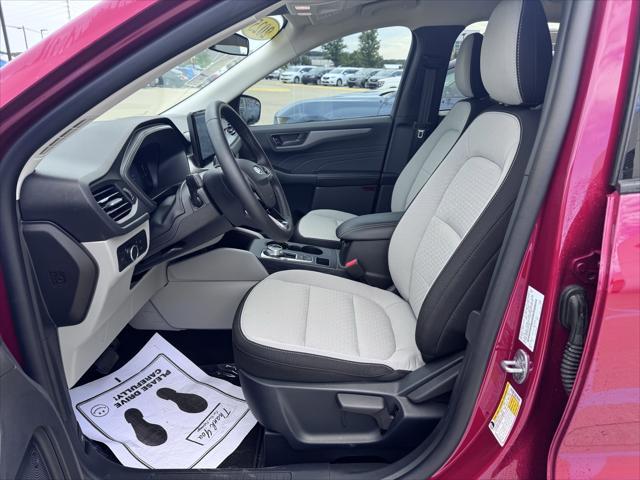 new 2025 Ford Escape car, priced at $32,500