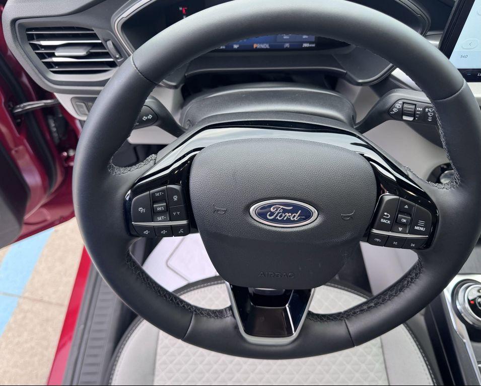 new 2025 Ford Escape car, priced at $32,500