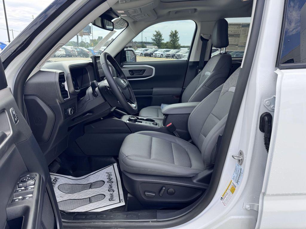 new 2025 Ford Bronco Sport car, priced at $42,000