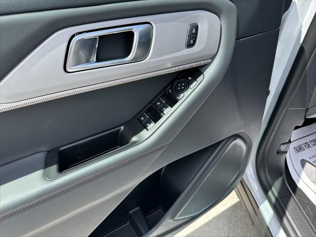 new 2025 Ford Explorer car, priced at $48,185