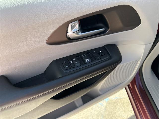 used 2018 Chrysler Pacifica car, priced at $18,990