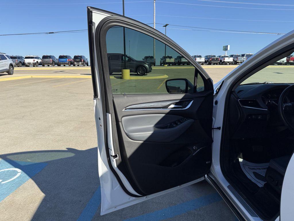 used 2021 Buick Enclave car, priced at $27,990