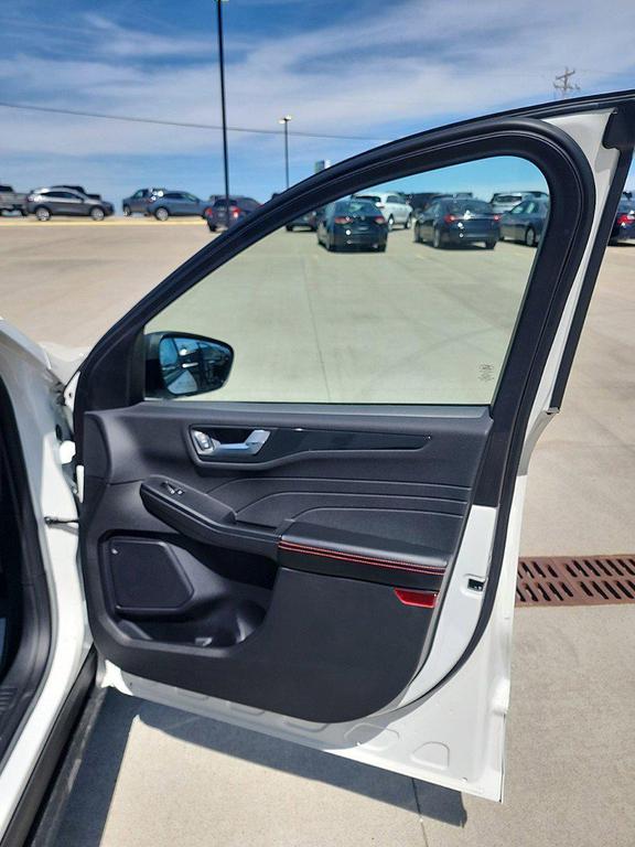 used 2023 Ford Escape car, priced at $28,990