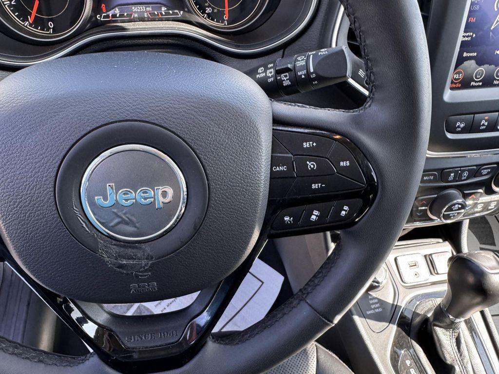 used 2023 Jeep Cherokee car, priced at $27,990