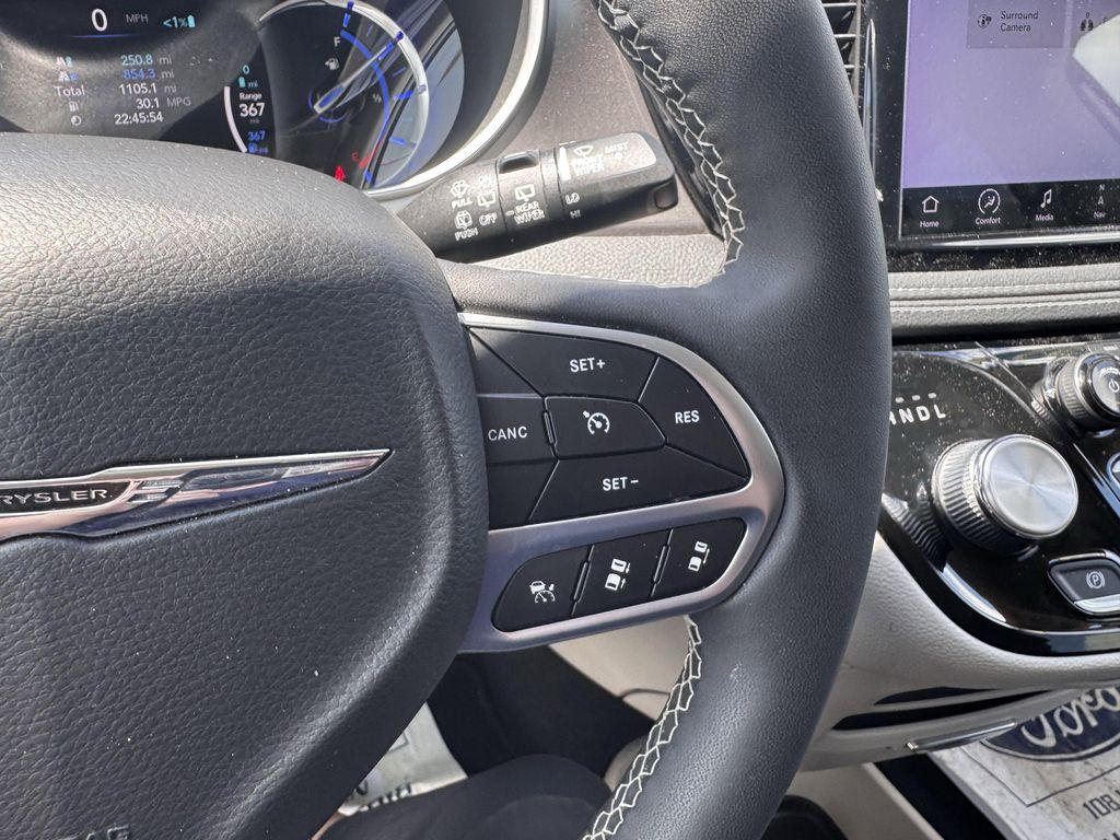used 2022 Chrysler Pacifica Hybrid car, priced at $28,990