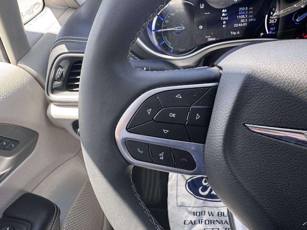 used 2022 Chrysler Pacifica Hybrid car, priced at $28,990