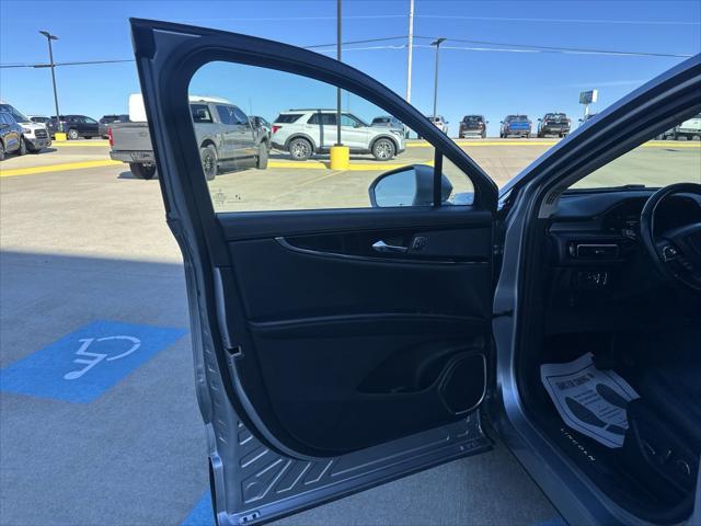 used 2022 Lincoln Nautilus car, priced at $35,990