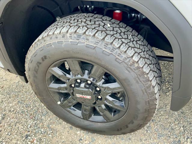 new 2025 GMC Sierra 3500 car, priced at $75,501