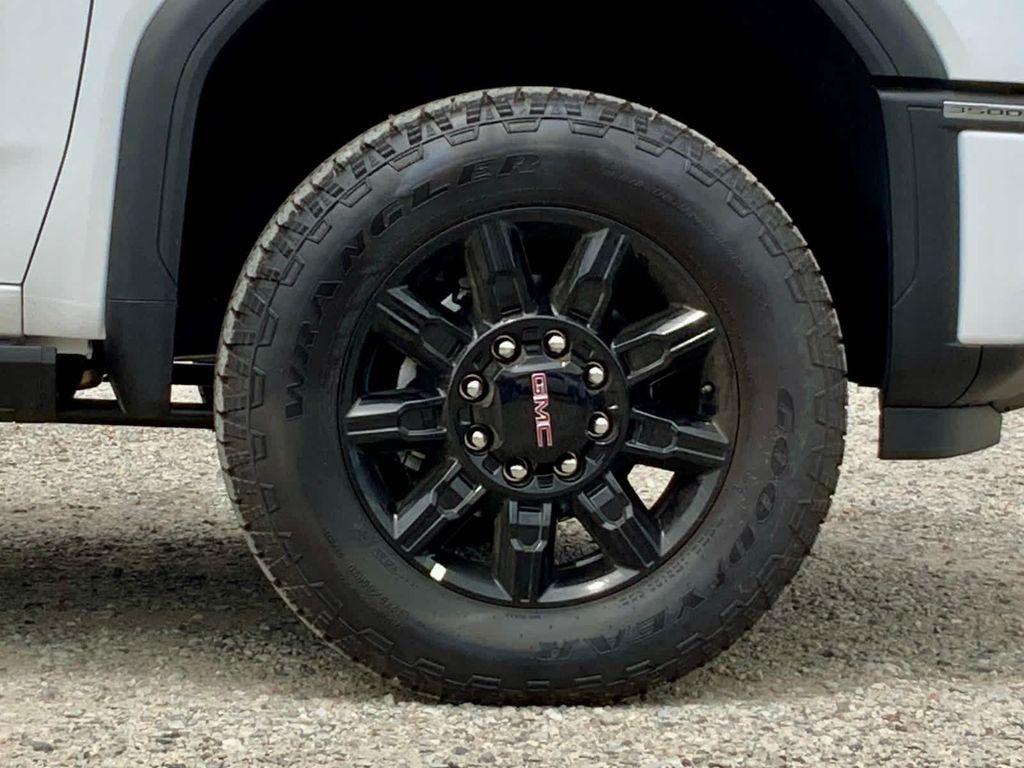 new 2025 GMC Sierra 3500 car, priced at $74,999