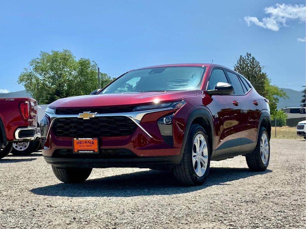 used 2025 Chevrolet Trax car, priced at $19,999
