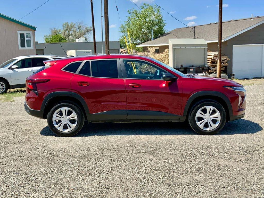 used 2025 Chevrolet Trax car, priced at $19,999